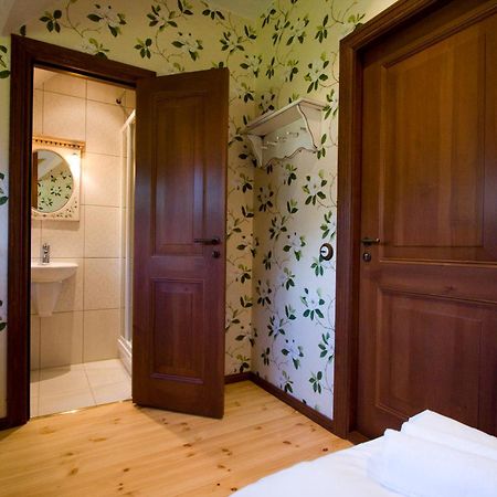 Piena Muiza - Berghof Hotel & Spa Sieksate Esterno foto