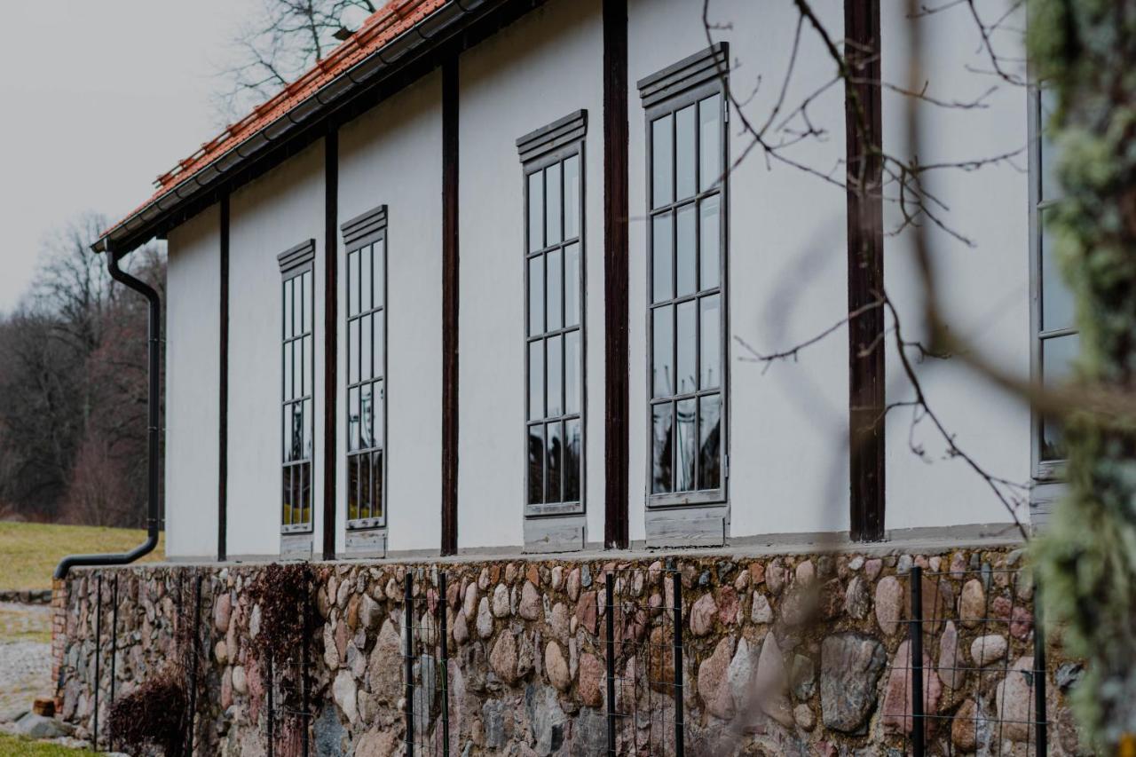 Piena Muiza - Berghof Hotel & Spa Sieksate Esterno foto