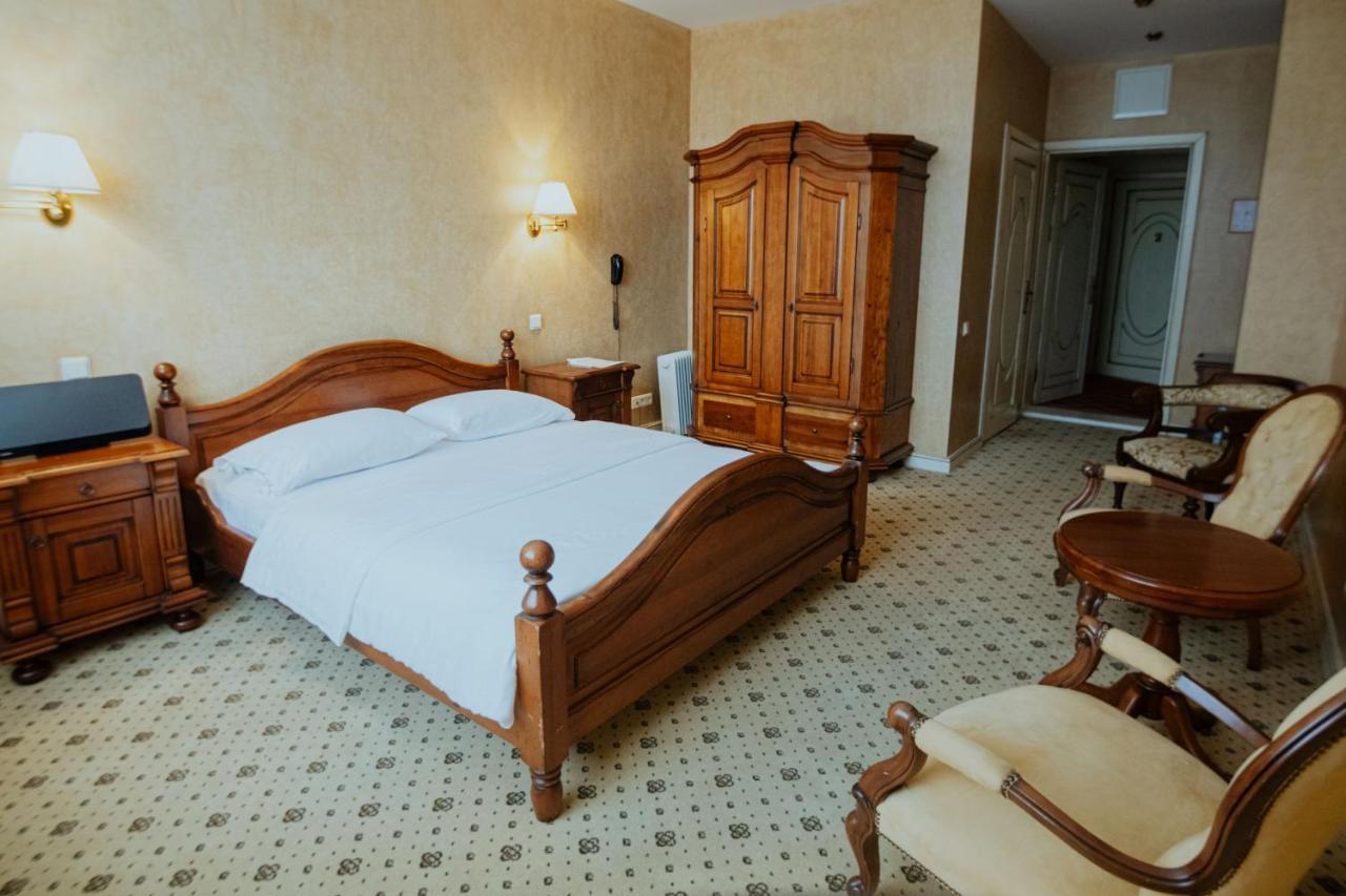 Piena Muiza - Berghof Hotel & Spa Sieksate Esterno foto