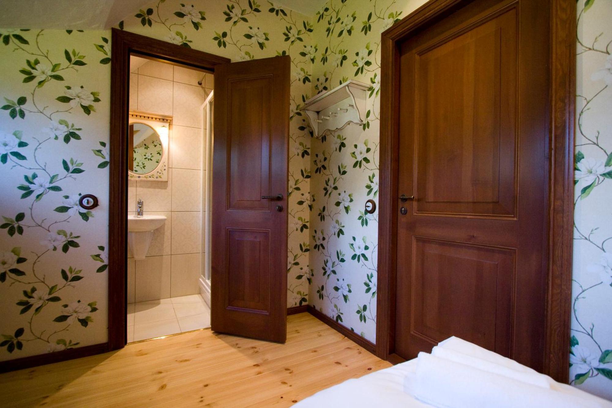 Piena Muiza - Berghof Hotel & Spa Sieksate Esterno foto